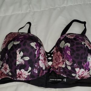 New Torrid 44c Bra